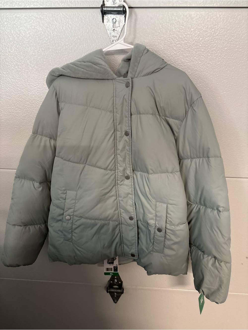 32 Degrees Women's Hooded Puffer Jacket in Sage Green